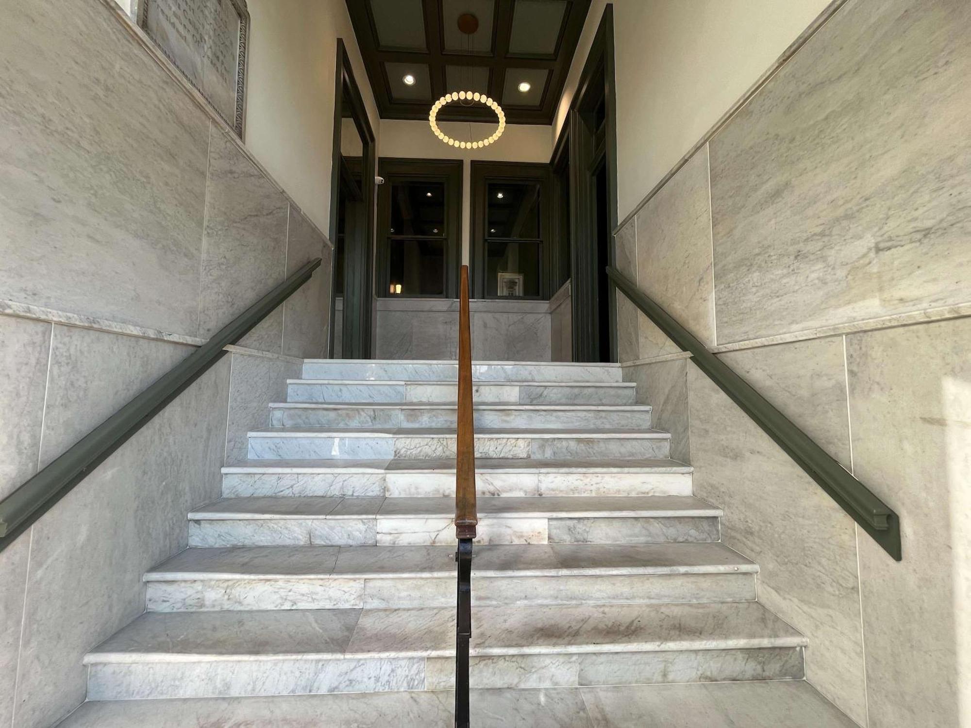 Bright And Modern In # 107