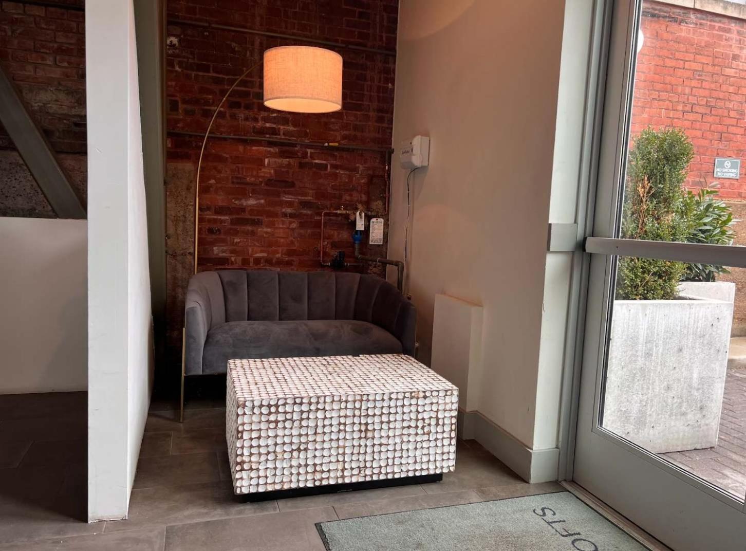 Bright And Modern In # 107 *